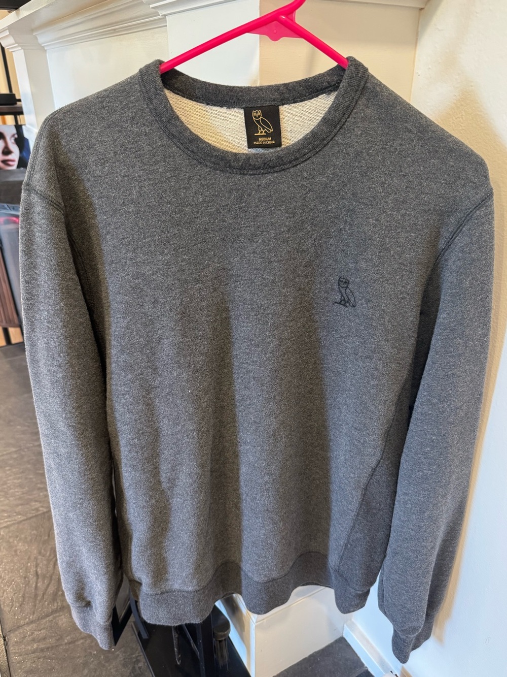 OVO Charcoal Gray Crewneck Sweatshirt with Embroidered Owl. Men’s Medium.